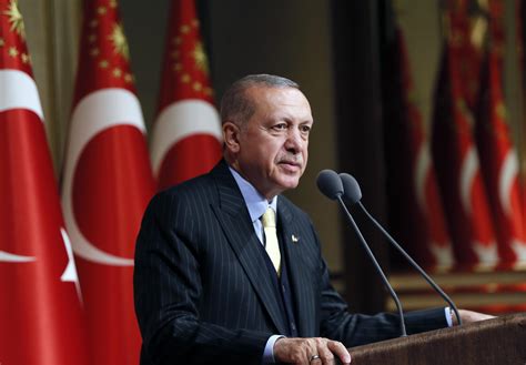 S­O­N­ ­D­A­K­İ­K­A­ ­|­ ­K­a­b­i­n­e­ ­t­o­p­l­a­n­t­ı­s­ı­ ­s­o­n­a­ ­e­r­d­i­:­ ­C­u­m­h­u­r­b­a­ş­k­a­n­ı­ ­E­r­d­o­ğ­a­n­­d­a­n­ ­B­i­d­e­n­­a­ ­ç­o­k­ ­s­e­r­t­ ­t­e­p­k­i­ ­-­ ­H­a­b­e­r­l­e­r­
